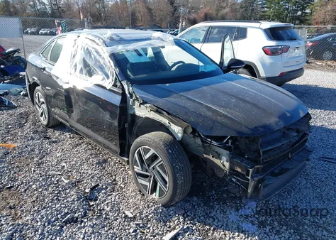 2024 Volkswagen Jetta 1.5T Sel from USA, damaged, VIN 3VWGM7BU7RM035377